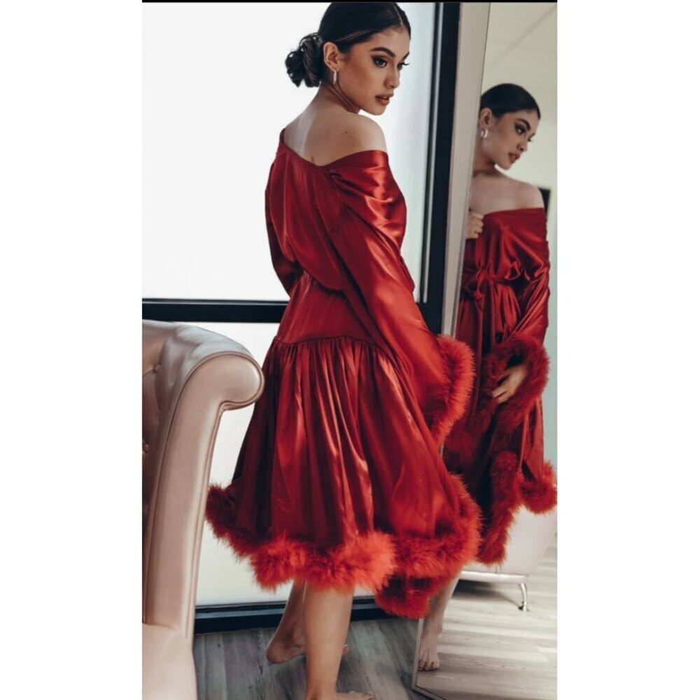 Solistawear Valentina Red Satin Robe Feather Trim Luxe Wrap – Solista W Size L - Picture 2 of 12